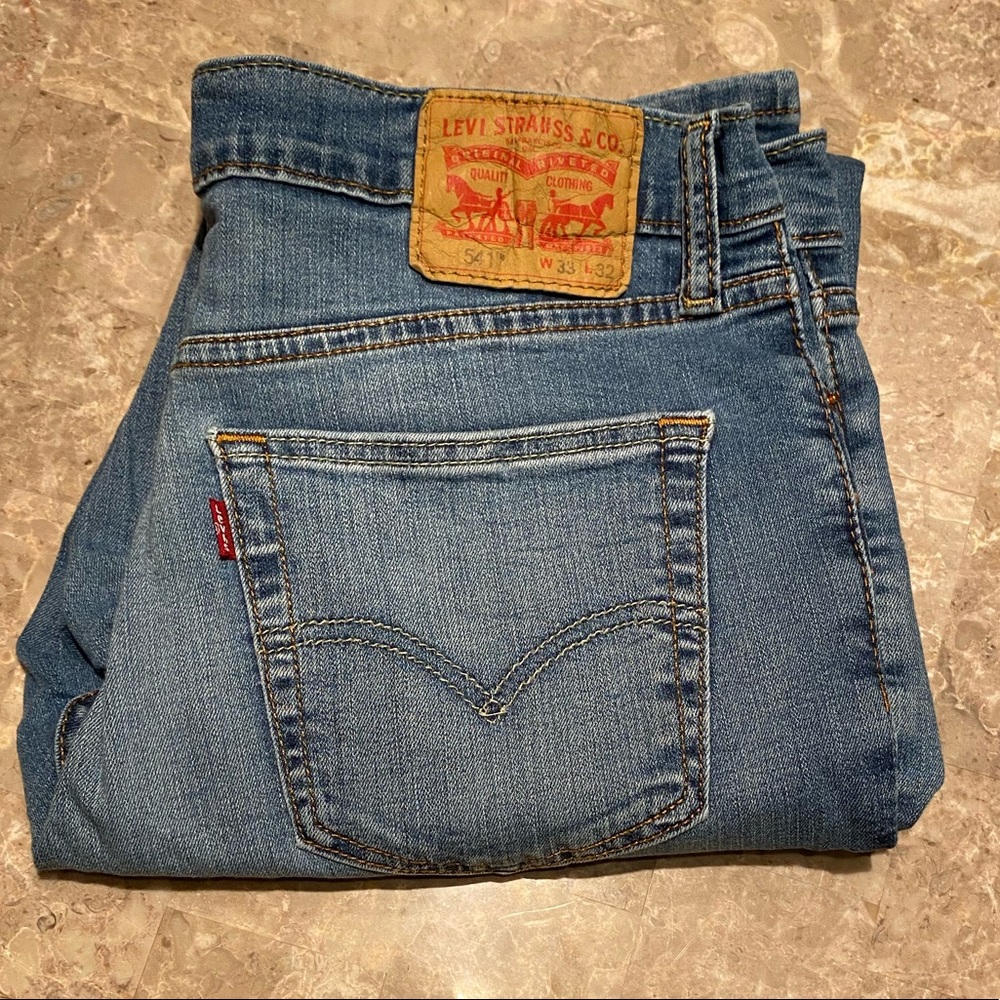 Levi’s Men’s 541 33x32 Athletic Fit